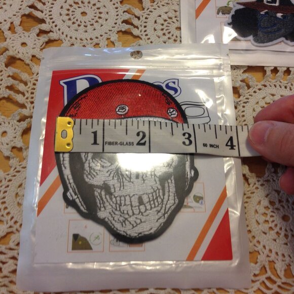 Crafts bundle, embroidered witch and skeleton sew-on & iron-on patches - Picture 3 of 6